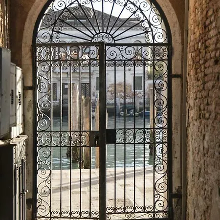 New In The Amazing Glass Island * Murano
